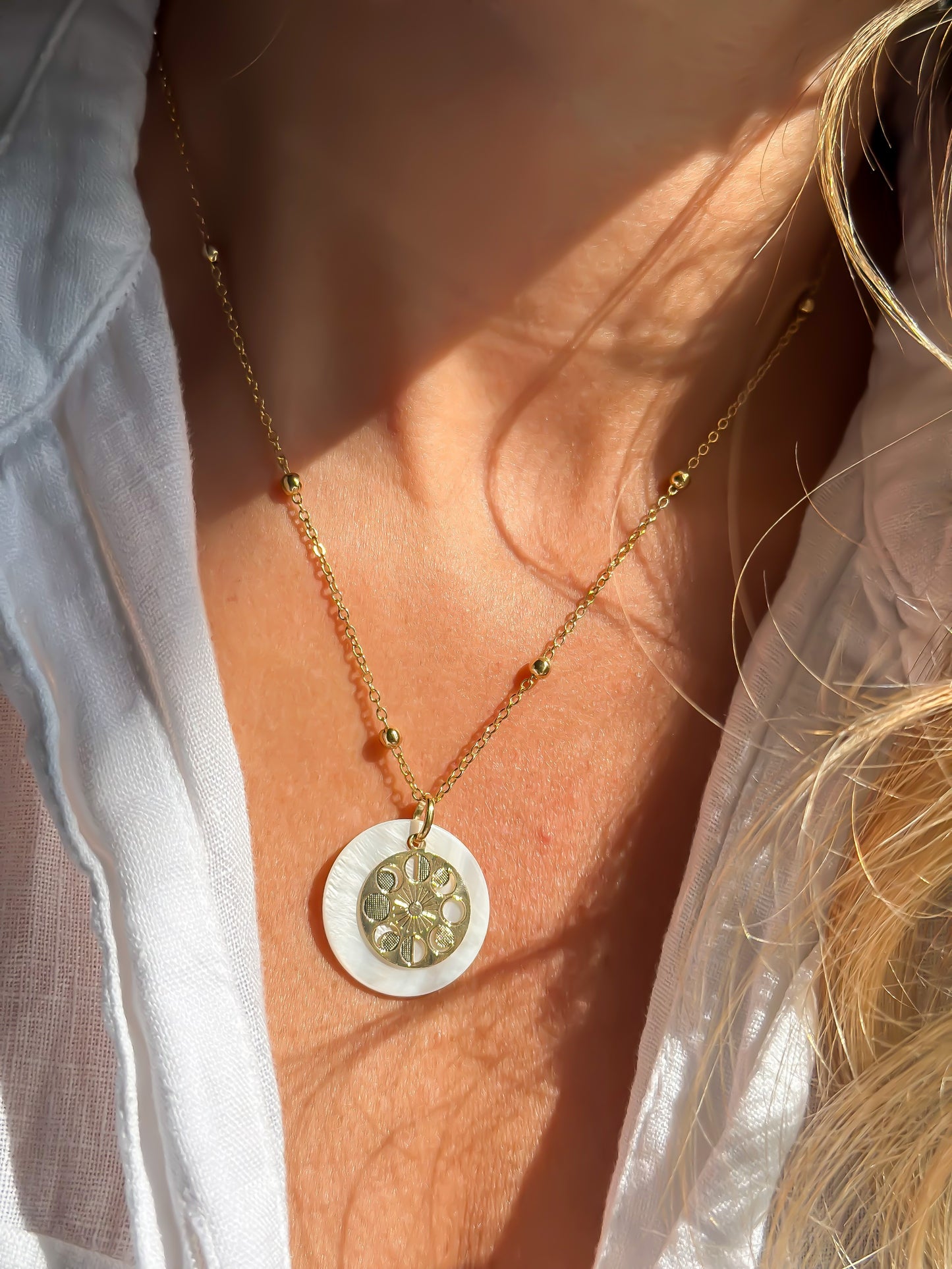 Lua Nova Necklace