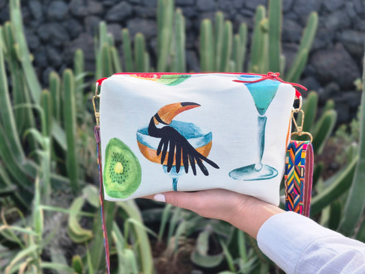 Happy hour in Rio Upcycling Farm Rio Bag