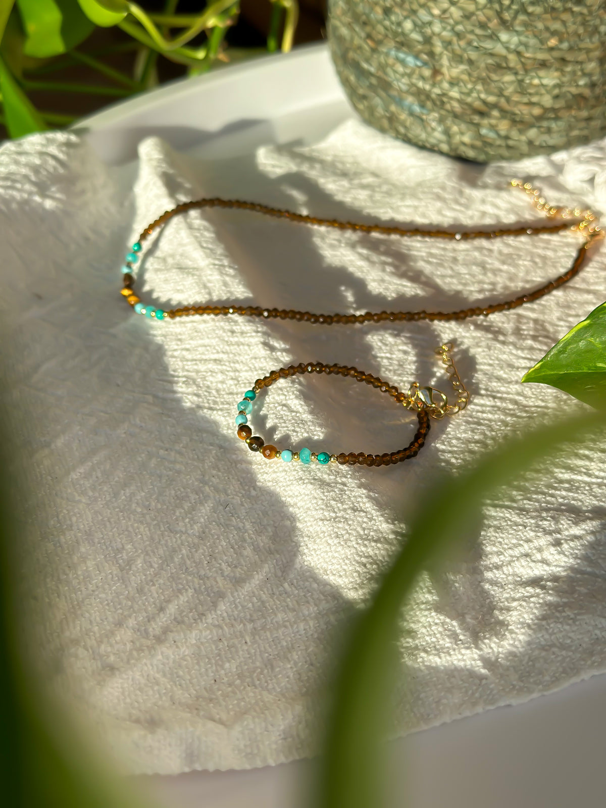 Be present Choker