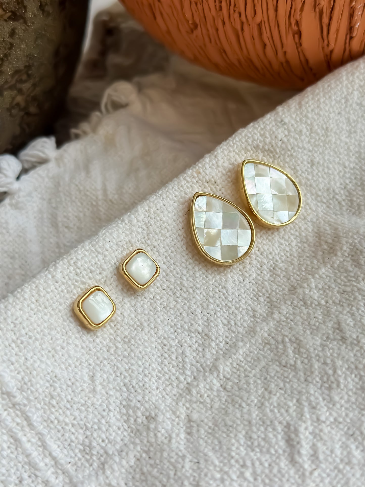 Shell Stud Earrings